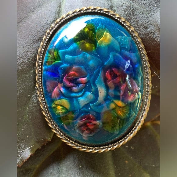 Stunning Floral Blue resin Filled Scarf or Dress Clip Vintage Fashion. - Picture 2 of 7